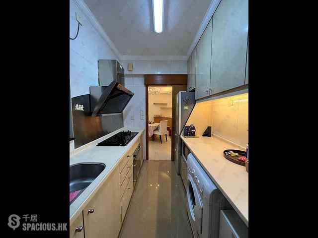 Tsing Yi - Villa Esplanada Phase 3 Block 10 17