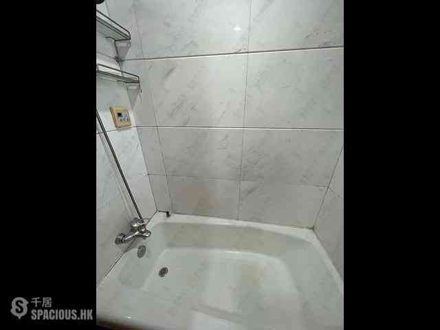 Tsing Yi - Villa Esplanada Phase 3 Block 10 21