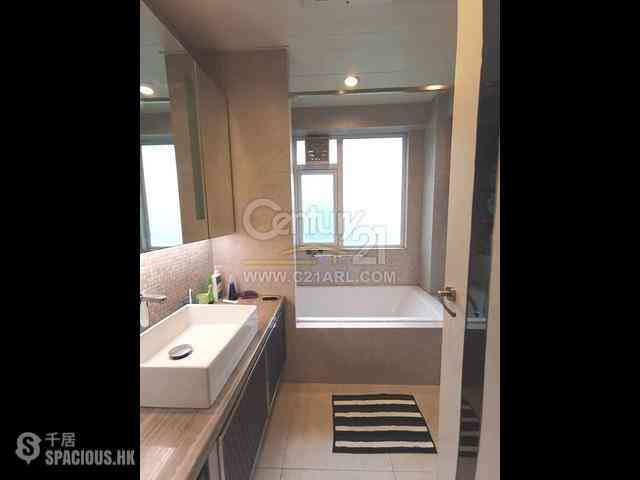 Tai Hang - Swiss Towers 15