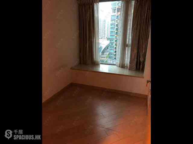 Tuen Mun - Century Gateway Phase 1 Block 1 03