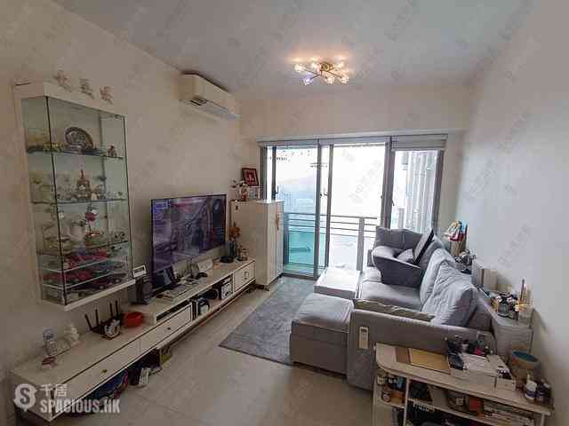Tsuen Wan - Ocean Pride Phase 3 Block 6 03