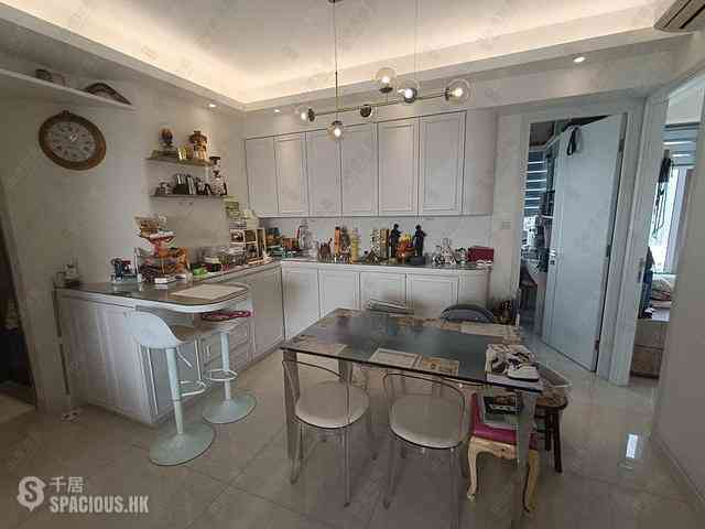 Tsuen Wan - Ocean Pride Phase 3 Block 6 05