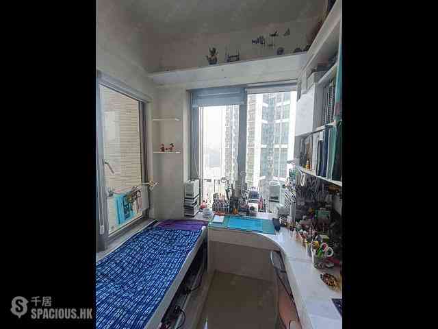 Tsuen Wan - Ocean Pride Phase 3 Block 6 08