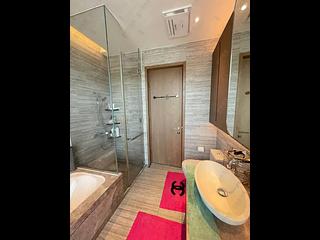 Gold Coast / So Kwun Wat - The Carmel 09