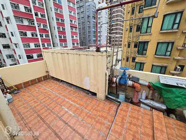 Kennedy Town - Kam Tong Building 01