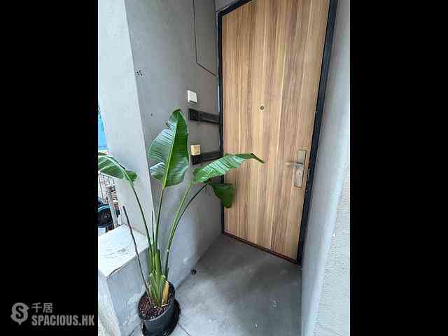 Sai Ying Pun - 25, First Street 04