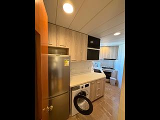 West Kowloon - Sorrento Phase 1 Block 6 04