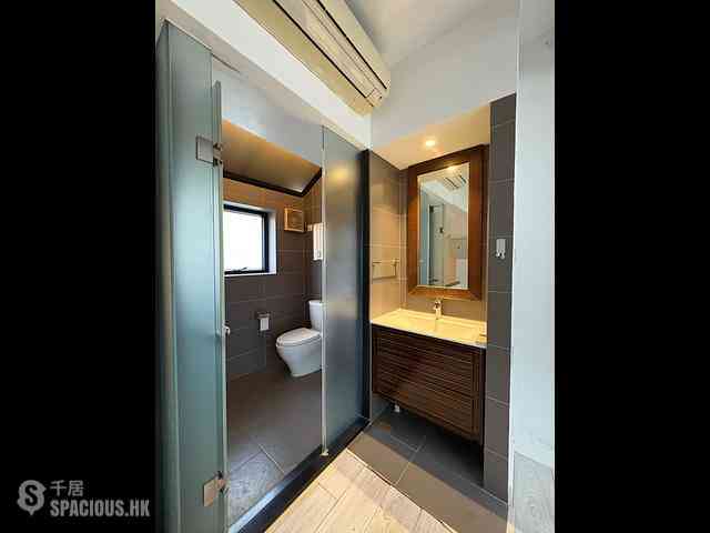 Sai Ying Pun - 25, First Street 15
