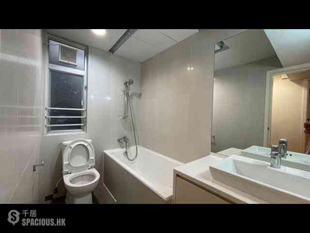 Yau Yat Chuen - Cheers Court 06