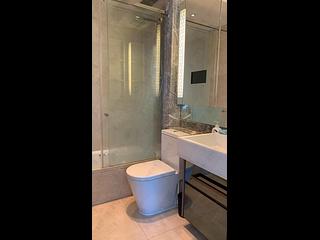 Wan Chai - The Avenue Phase 2 Block 1 15