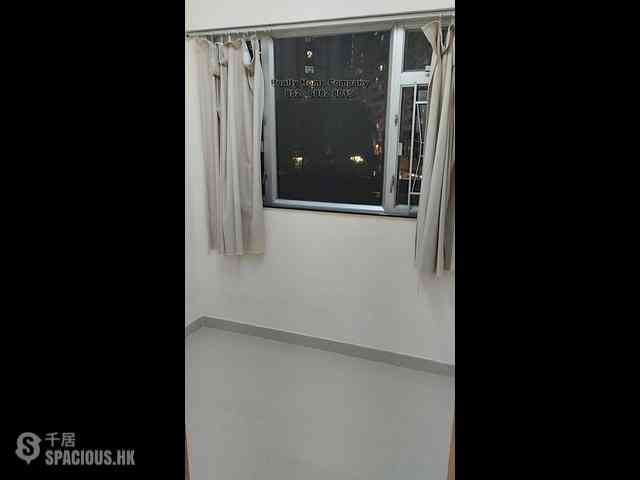 Mong Kok - Fu Wah Building 07