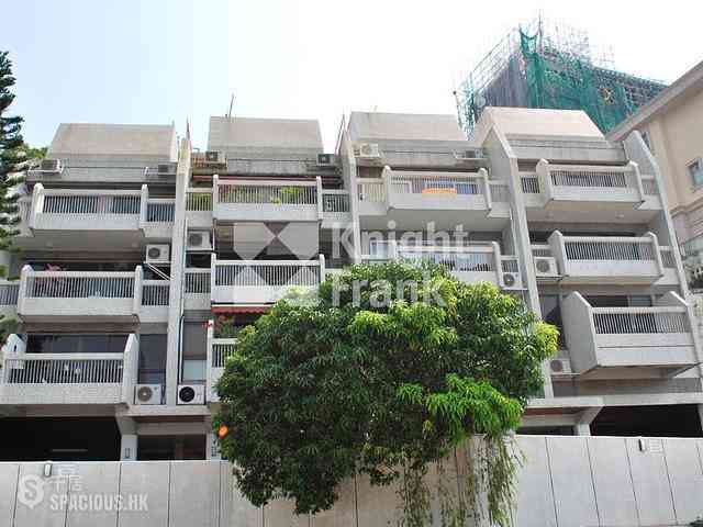 Chung Hom Kok - 30-36, Horizon Drive 01
