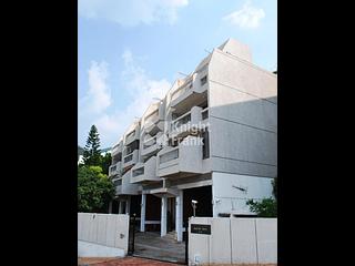 Chung Hom Kok - 30-36, Horizon Drive 02