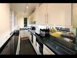 Mid Levels Central - 38B, Kennedy Road 11