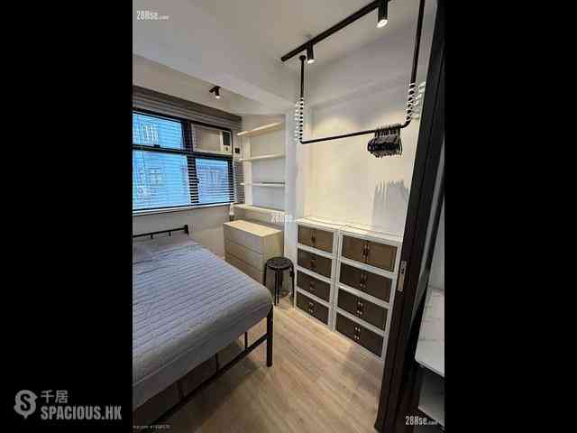 Central - 67, Hollywood Road 08