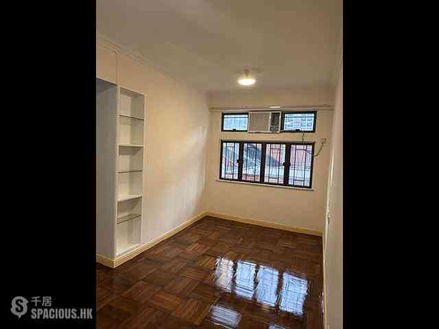 Sai Ying Pun - Silver Court 01