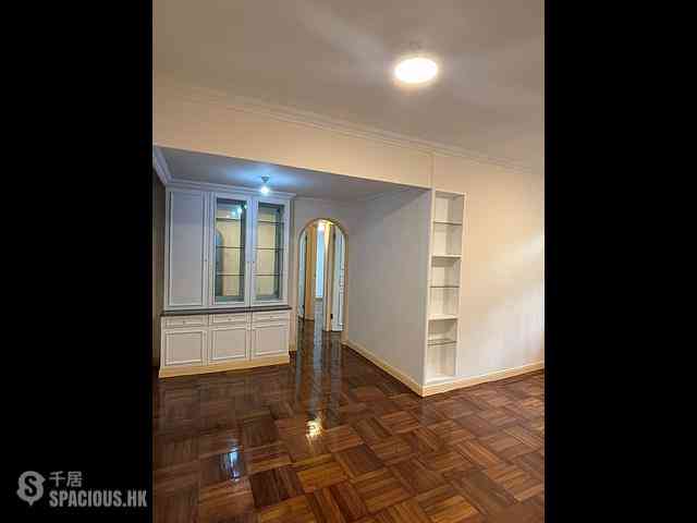 Sai Ying Pun - Silver Court 04