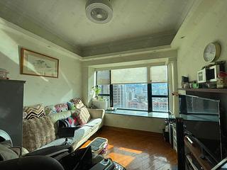 Fortress Hill - Le Sommet Block 2 02