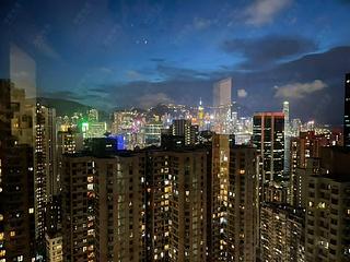 Fortress Hill - Le Sommet Block 2 04