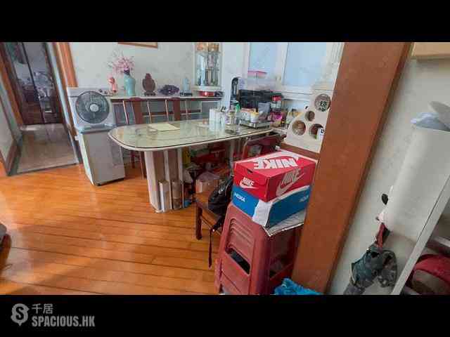 Fortress Hill - Le Sommet Block 2 05