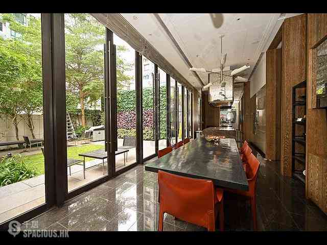 跑馬地 - Eight Kwai Fong Happy Valley 01