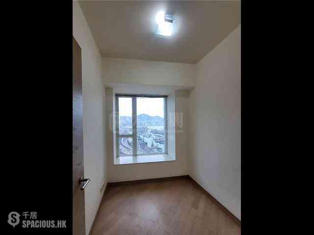 Tai Kok Tsui - Florient Rise Tower 2 06