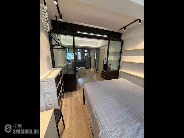 Central - 67, Hollywood Road 03
