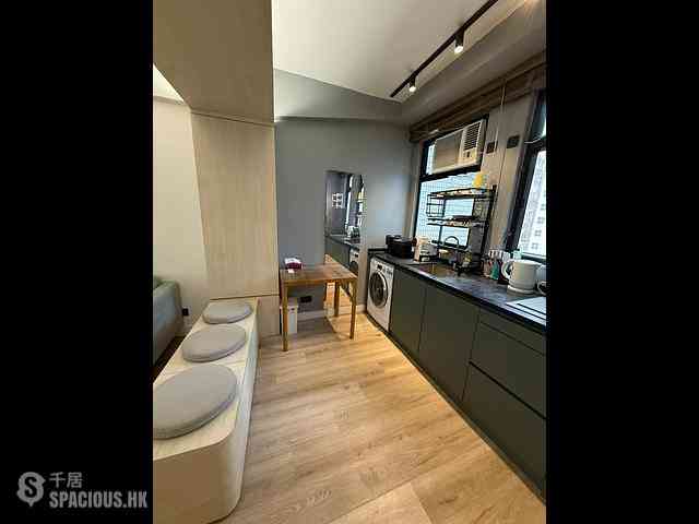 Central - 67, Hollywood Road 03