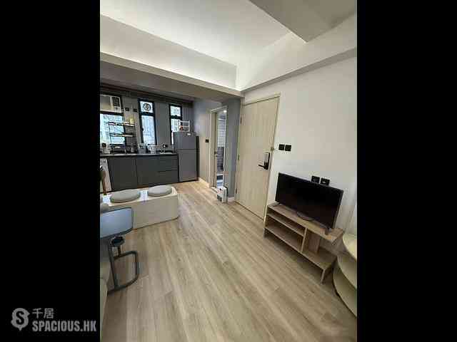 Central - 67, Hollywood Road 04