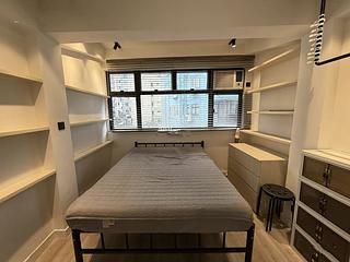 Central - 67, Hollywood Road 06