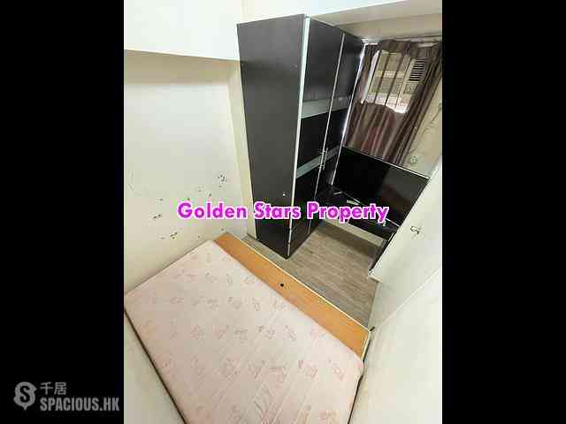 Sai Ying Pun - Wing Wah Building 02