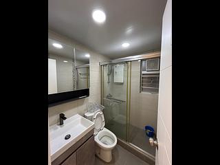 Ap Lei Chau - South Horizons Phase 4 The Oasis Grosvenor Court (Block 28) 05