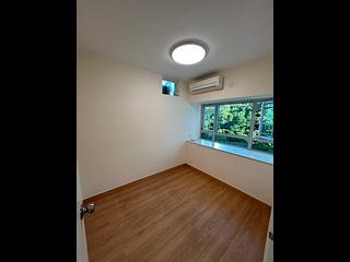 Ap Lei Chau - South Horizons Phase 4 The Oasis Grosvenor Court (Block 28) 08
