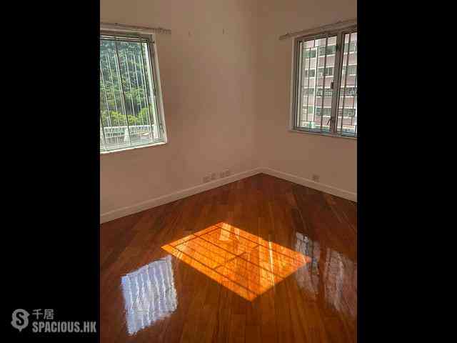 Quarry Bay - Parkvale Tower 1 Cheung Pak Mansion 05