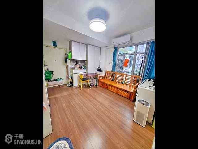 Tsuen Wan - Tsuen Wan Garden Lucky Court (Block D) 01