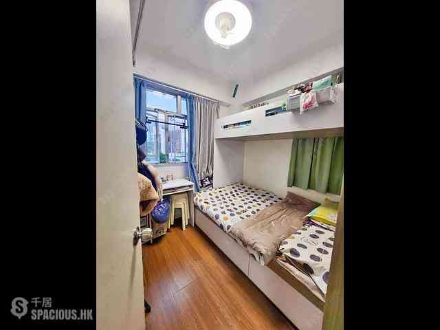 Tsuen Wan - Tsuen Wan Garden Lucky Court (Block D) 03