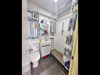 Tsuen Wan - Tsuen Wan Garden Lucky Court (Block D) 04