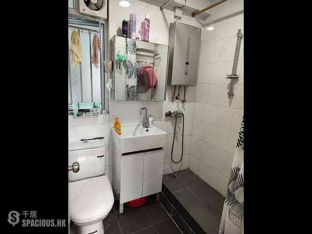 Tsuen Wan - Tsuen Wan Garden Lucky Court (Block D) 05