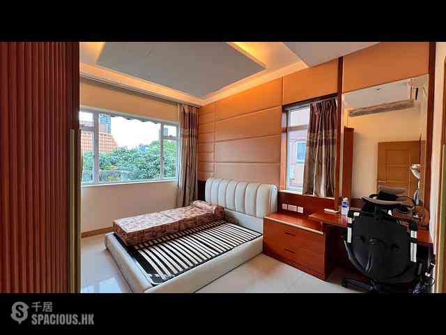 Yau Yat Chuen - Tie Yuen 11