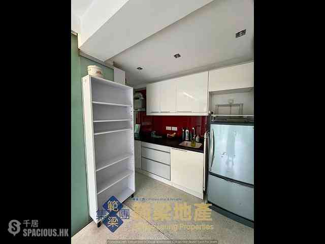 Mui Wo - Harbour View Villa 02