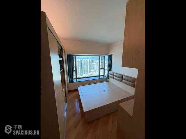 West Kowloon - Sorrento Phase 1 Block 6 02