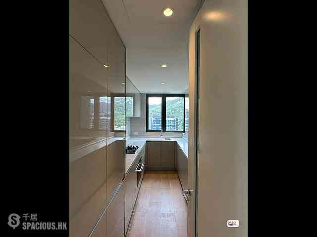 Gold Coast / So Kwun Wat - Oma Oma 03