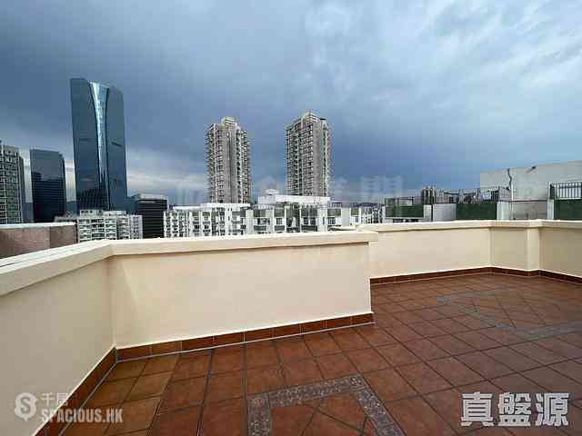 Quarry Bay - Mount Parker Lodge 03