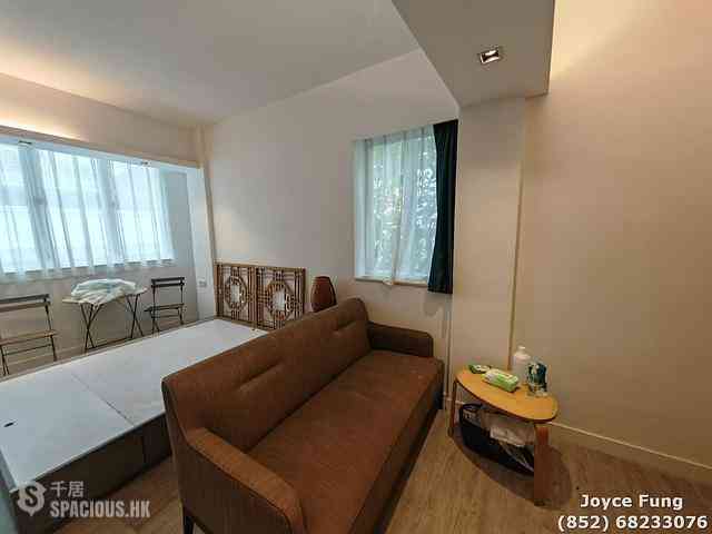 Soho - 52, Graham Street 01