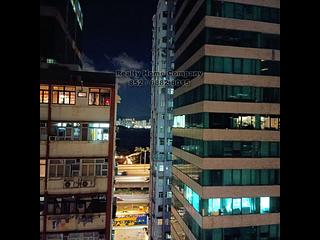 Sai Ying Pun - Tak Yan Building 08