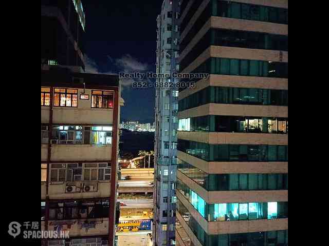 Sai Ying Pun - Tak Yan Building 08