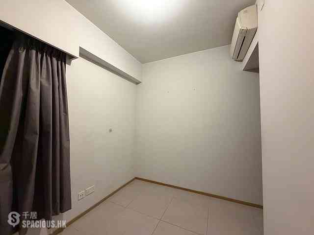 Yuen Long - Atrium House 09