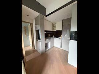 Tuen Mun - Mount Regency Phase 2 Tower 2A 03