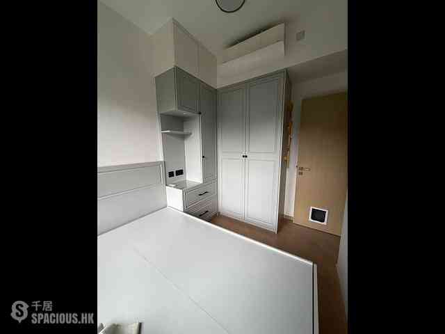 Tuen Mun - Mount Regency Phase 2 Tower 2A 07