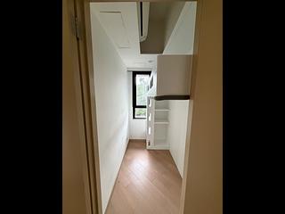 Tuen Mun - Mount Regency Phase 2 Tower 2A 08